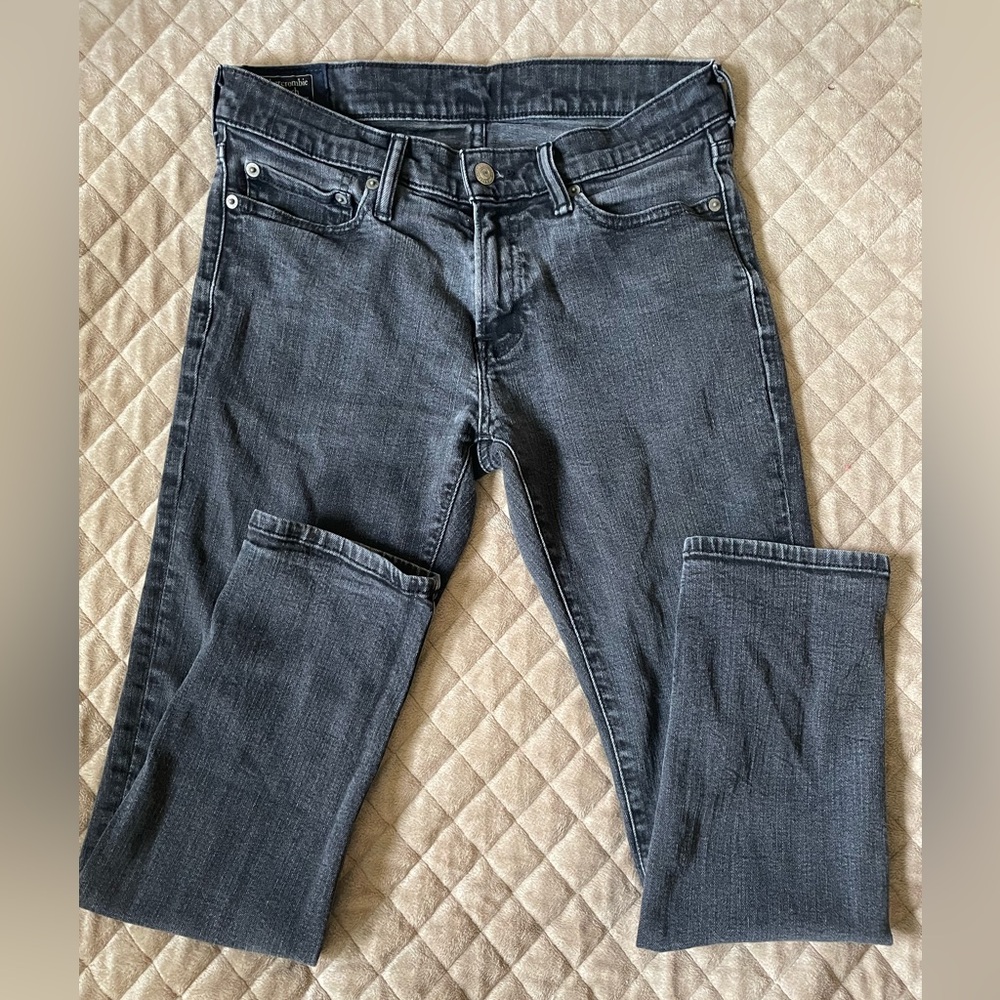 Abercrombie and Fitch // Langdon Skinny Stretch // Washed Black Jeans 30w x 30l